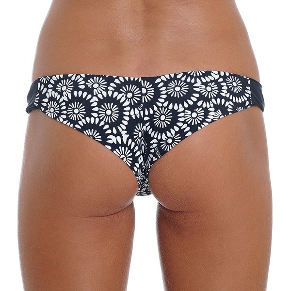 FLOWER WHITE 2